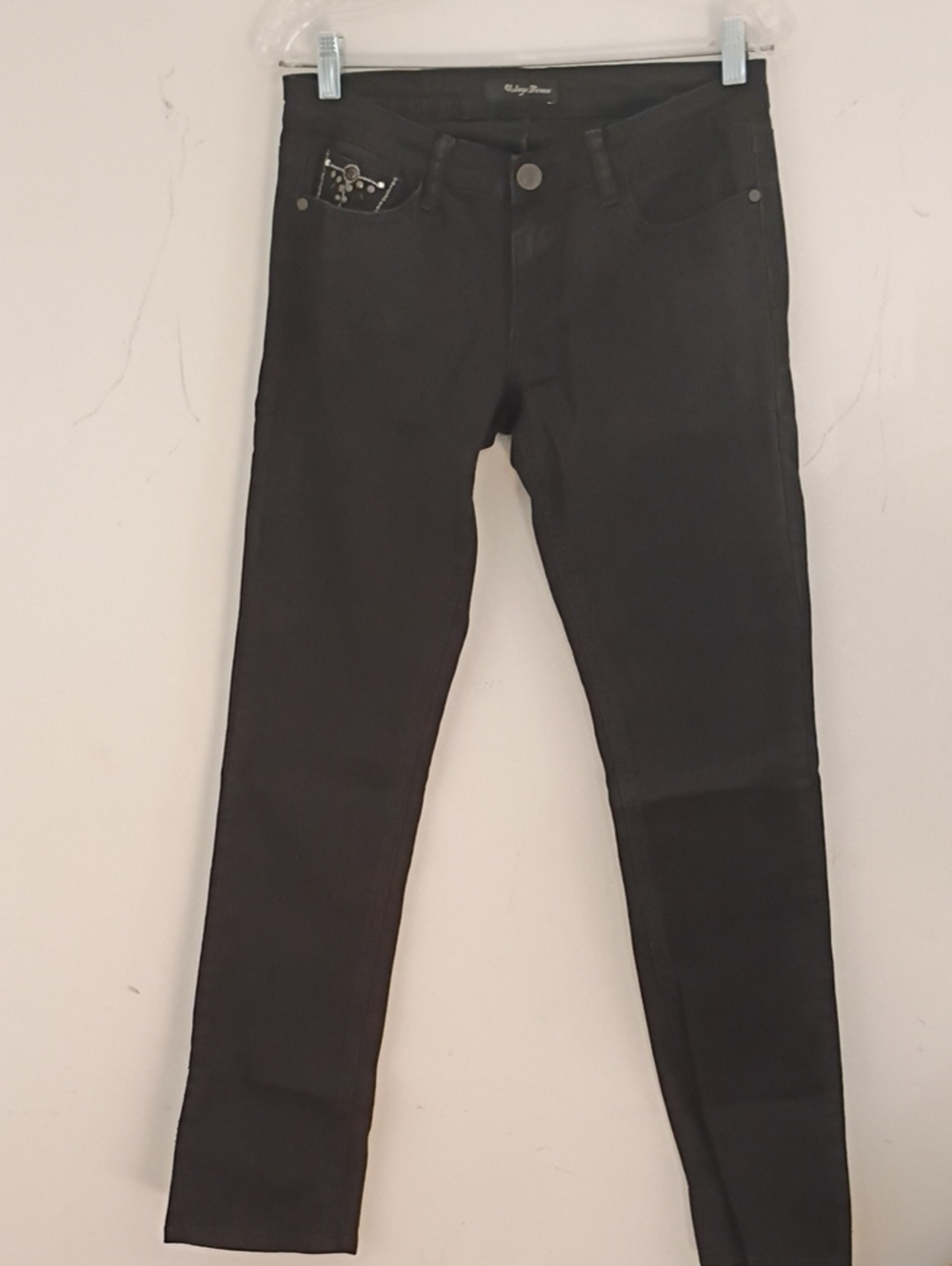 Slim Black Women's Skinny Jeans with Subtle Pocket Detail - Vintage Dream